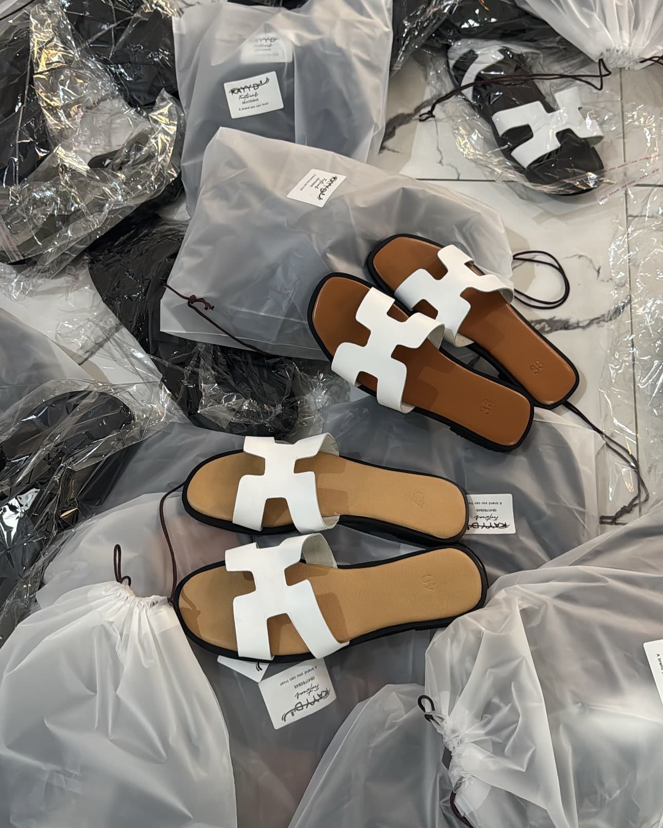 Women's footwear design 9