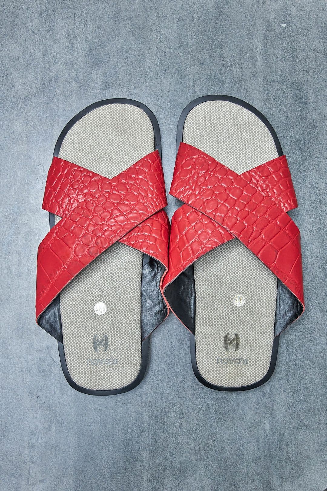 Scarlet Snake Cross